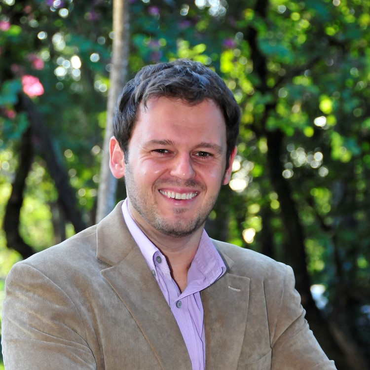 Rodrigo Cezar Speaker image