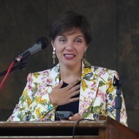 Laura Sima Speaker image